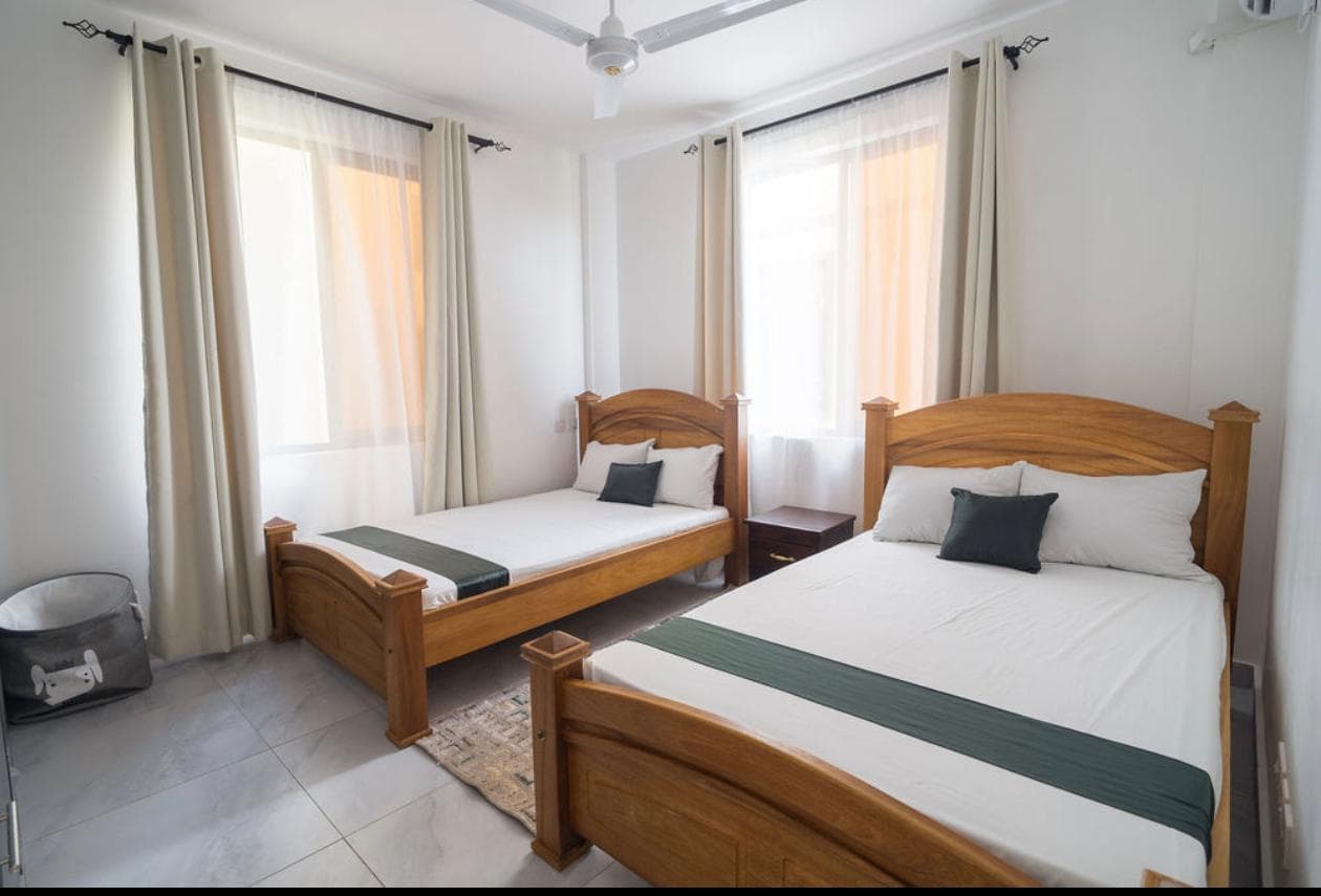 Coral Sands 2-Bedroom Luxury Apartment photo 5